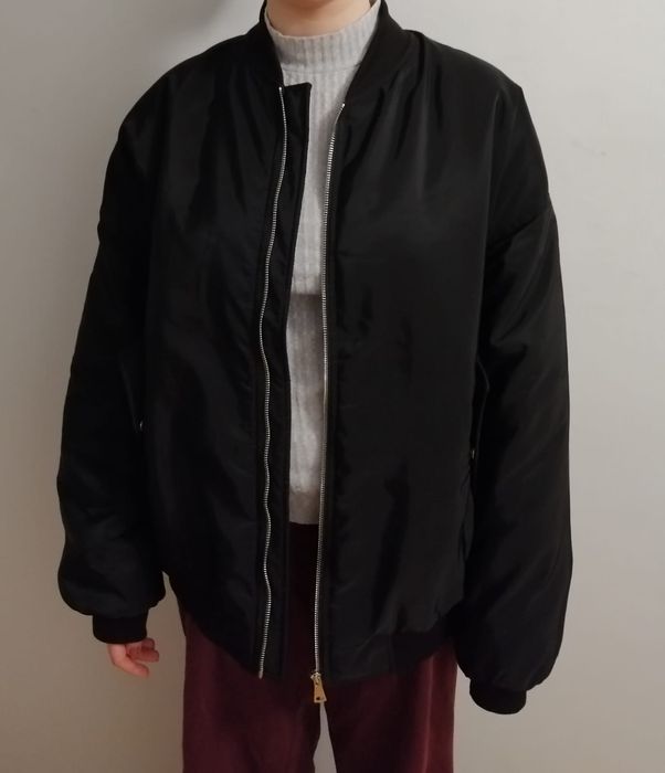 Damska kurtka bomberka