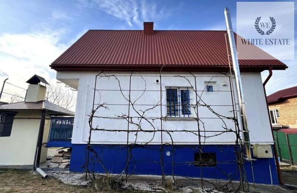 Продаж 2 поверхового будинку у с. Смиківці