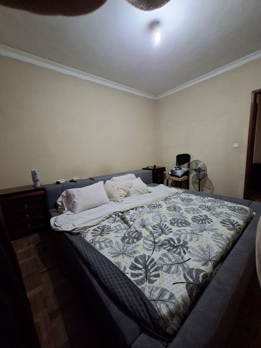 Cama com colchão 200X180 Laskasas