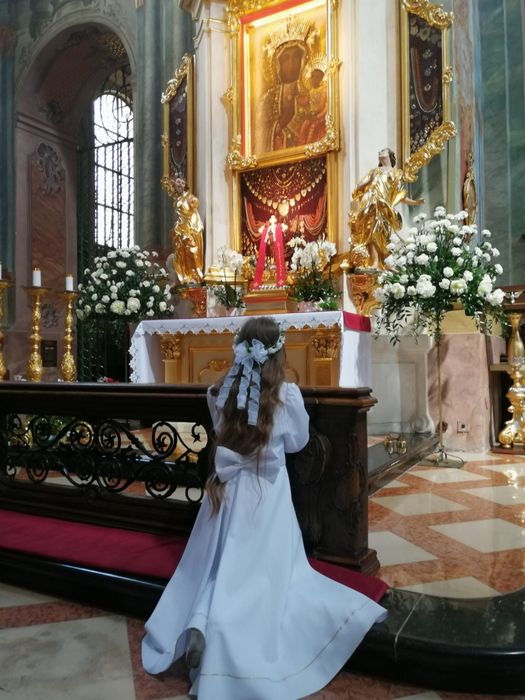 Fotograf kamerzysta usługi ślub, komunię itp