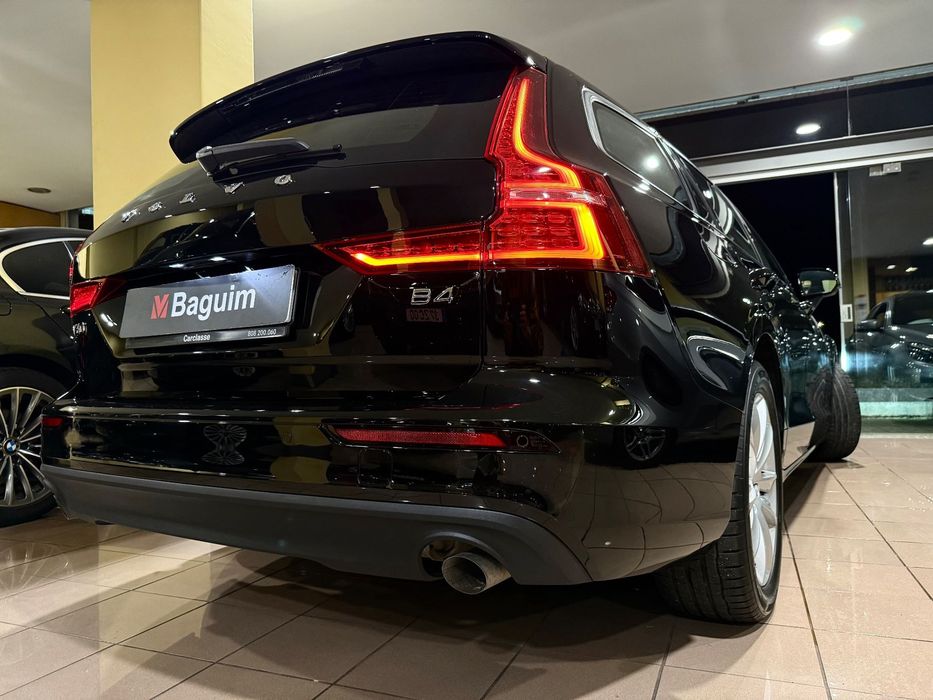 Volvo V60 2.0 B4 Momentum Geartronic