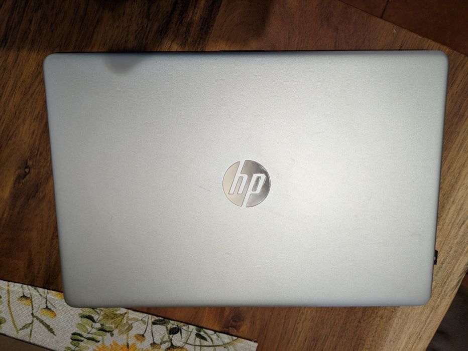 Portátil HP 15s-eq2021np (15.6'' - AMD Ryzen 3 5300U - RAM: 8 GB - 256