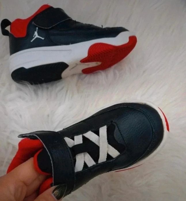 Buty sportowe Nike Air Jordan Max Aura 3 rozmiar 26 chłopięce