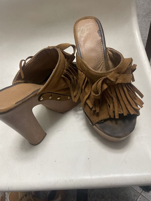 Calsado de mulher usado em bom estado