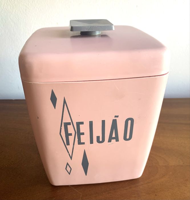 Caixas de cozinha antigas