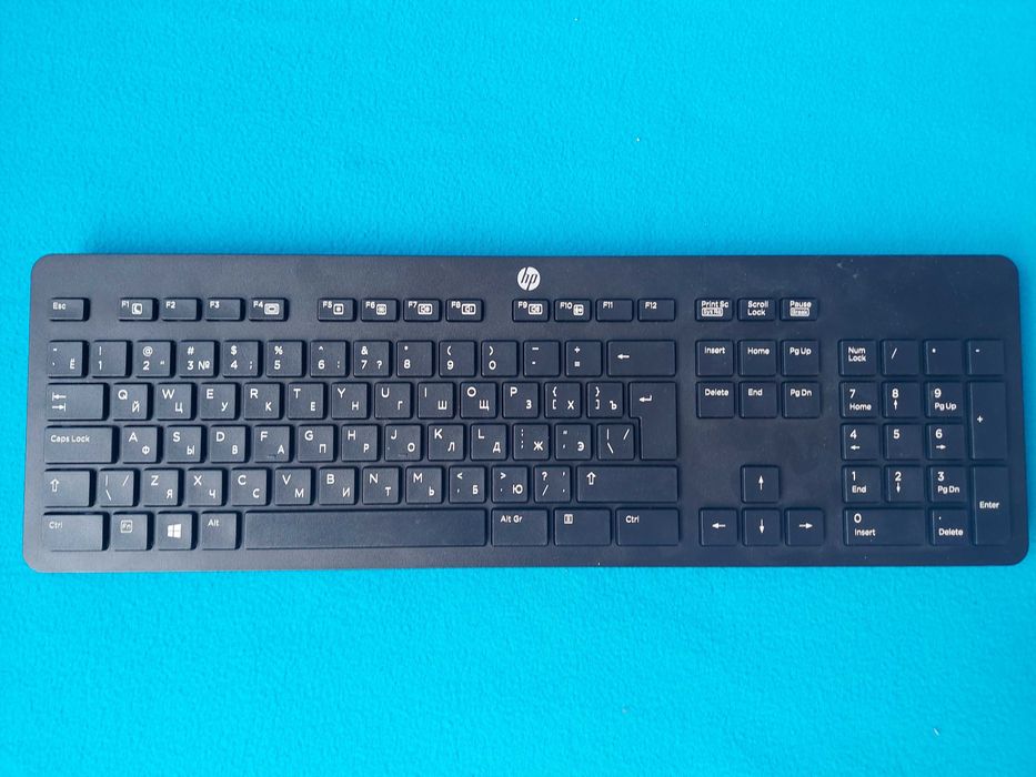 Клавіатура безпровідна Bluetooth блютуз HP SK-2064 відмінний стан