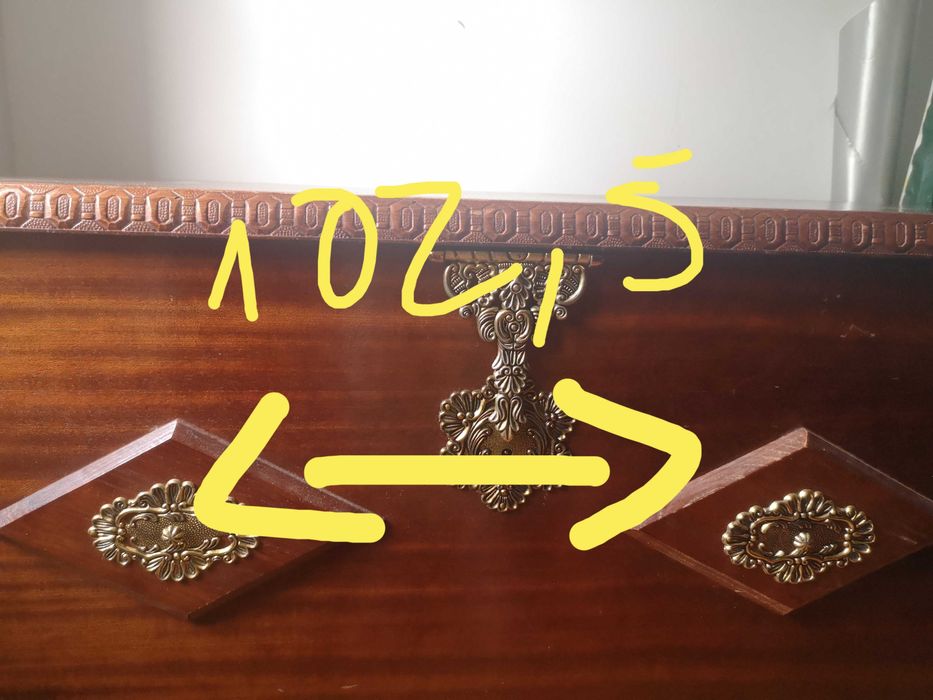 Arca de enxoval trabalhada