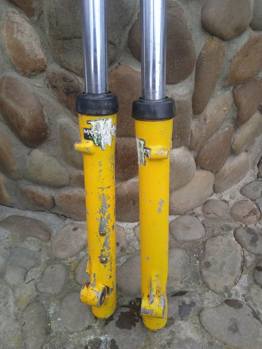 Передні пера вилки