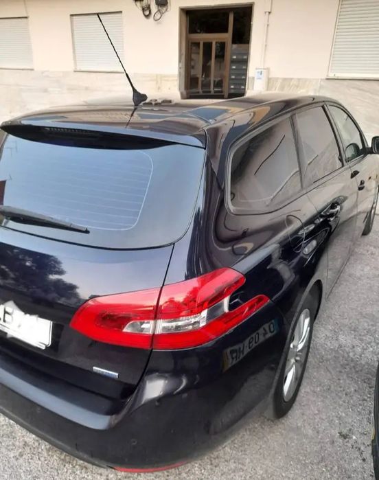 Peugeot 308 blue HDI 2015