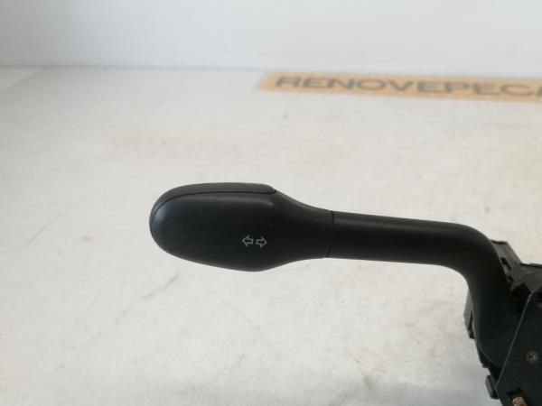 Conjunto / manetes de luzes e limpa vidros VOLKSWAGEN Polo (6N)