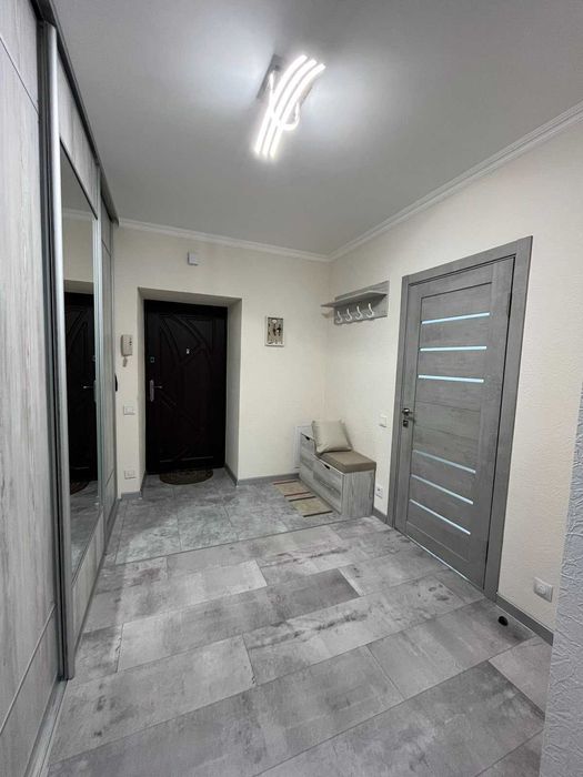 2к квартира На Озерній біля Агори