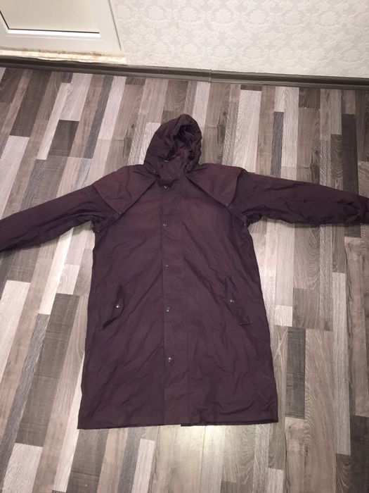 Стильне весіне жіноче пальто розмір Л