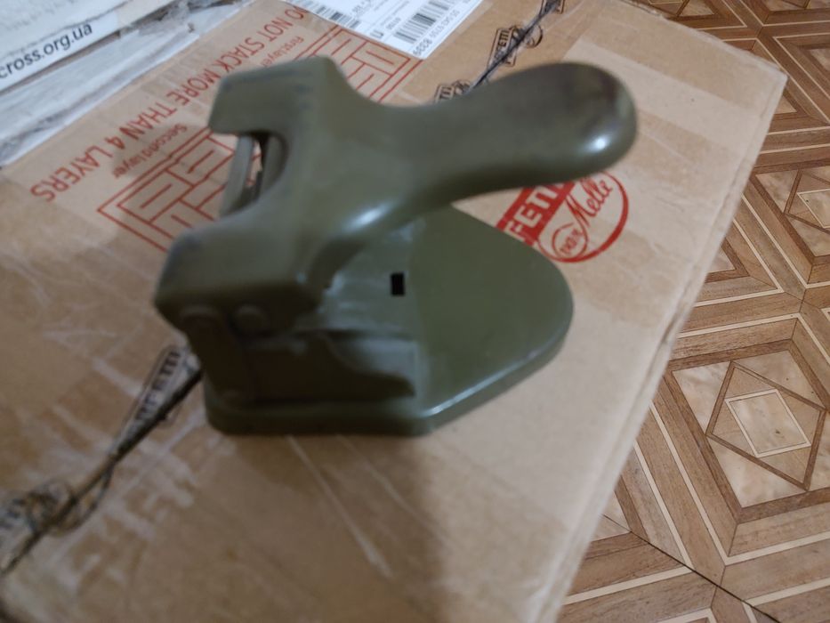 Дырокол канцелярский СССР