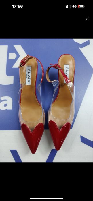 Ефектні червоні туфлі Alaïa , каблук 6 см, 25.5 см по устілці- шикарні