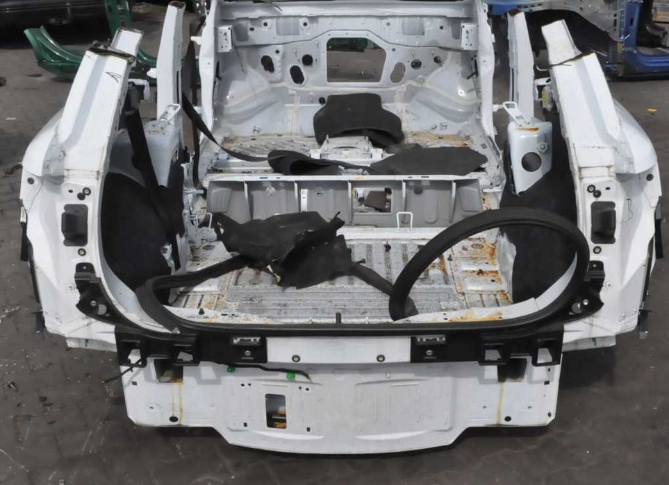 Ford Explorer EV бампер передній, задній, розборка