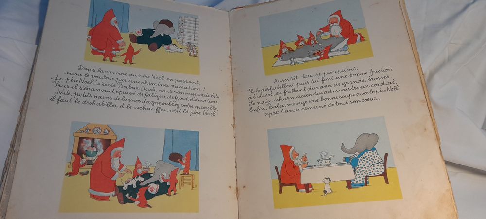 " Babar et le Pere Noel", Albums Babar, Hachette 1941.  Jean de Brunho