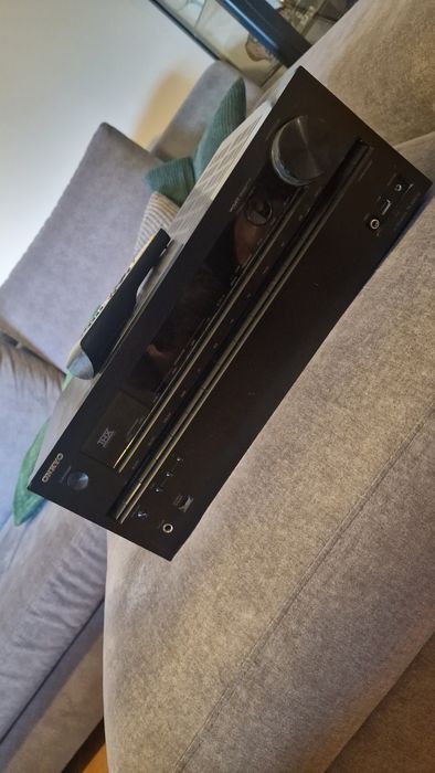 Amplituner ONKYO TX-NR616