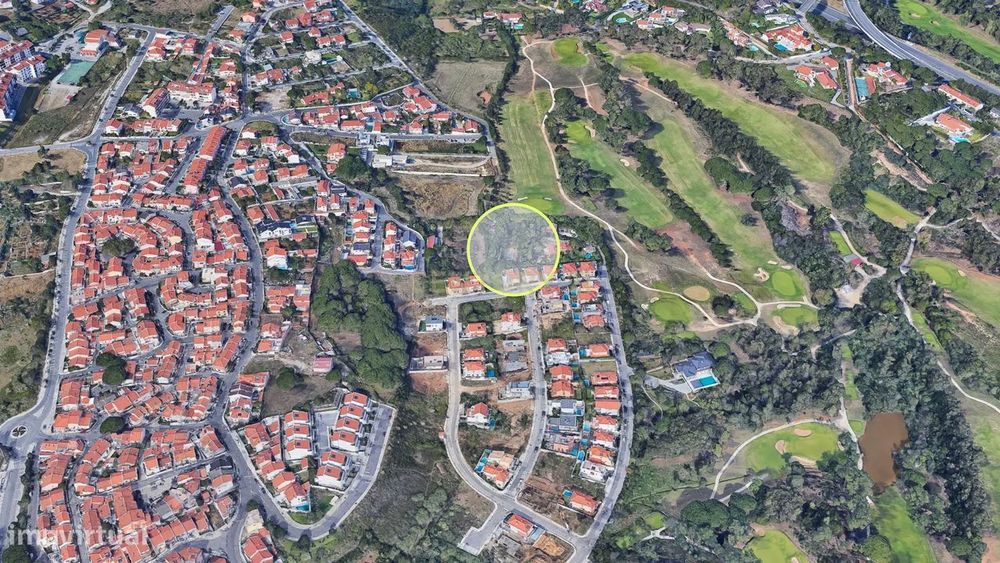 Terreno de 2500m2 no Estoril