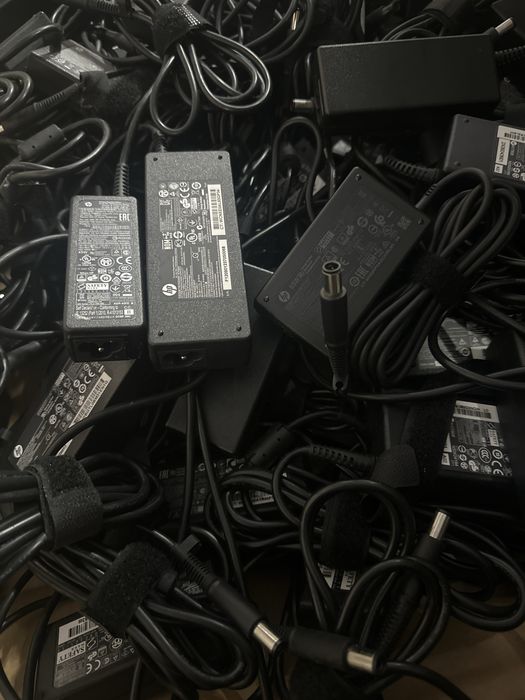 Блок живлення  hp 19,5v
