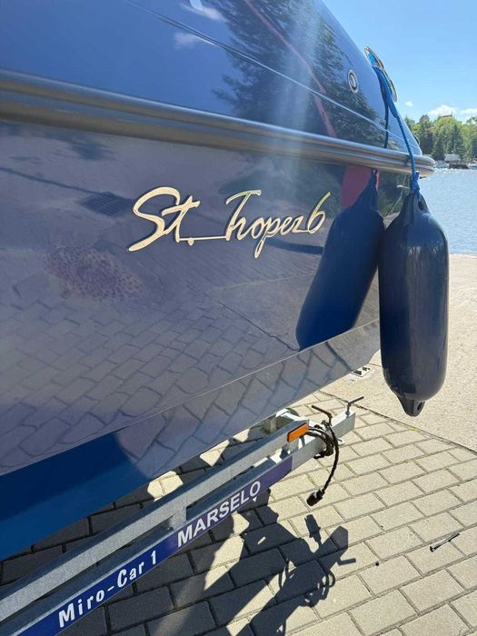 St. Tropez 6 (rok 2023) + Evinrude 225 HO (90 mth na gwarancji) + nowa przyczepa podłodziowa + FV!!!