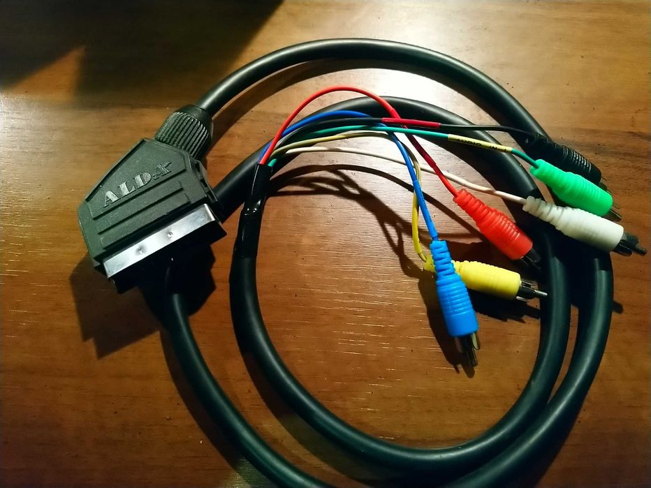 Kabel przewód EURO SCART EUROZŁĄCZE na 6 RCA cinch.