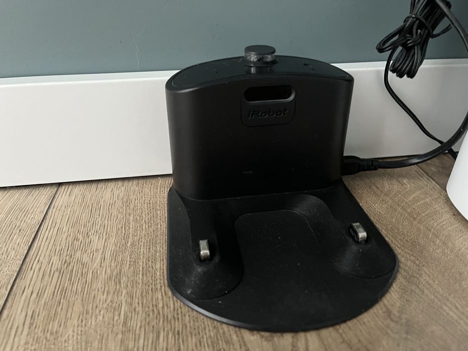 Robot sprzatajacy, odkurzacz Roomba 966