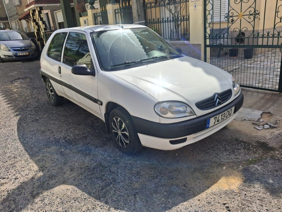 Carro citroen Saxo diesel comercial em muito bom estado,levou á pouco tempo um motor de arranque novo, falta 7.300km para nova revisão.
Pode trazer me