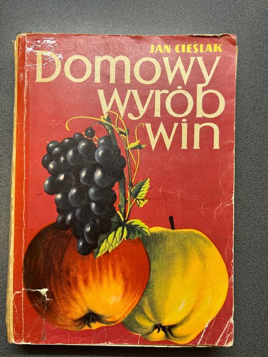 Cztery książki - o winach, piwie i napojach.