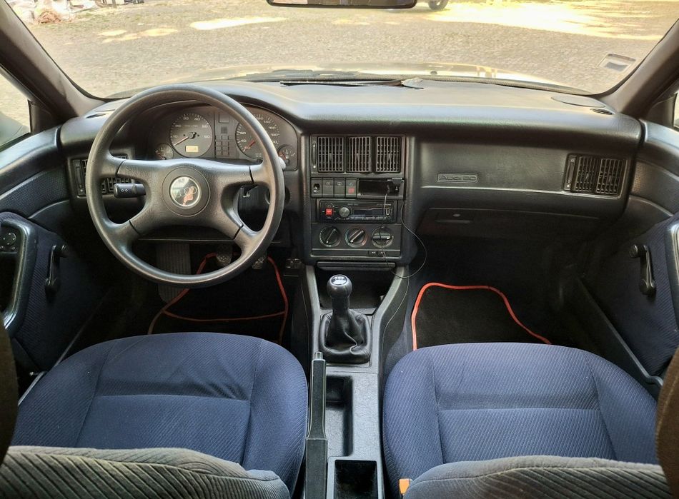 Audi 80 1.9TDi 90cv C/AC Nacional 98