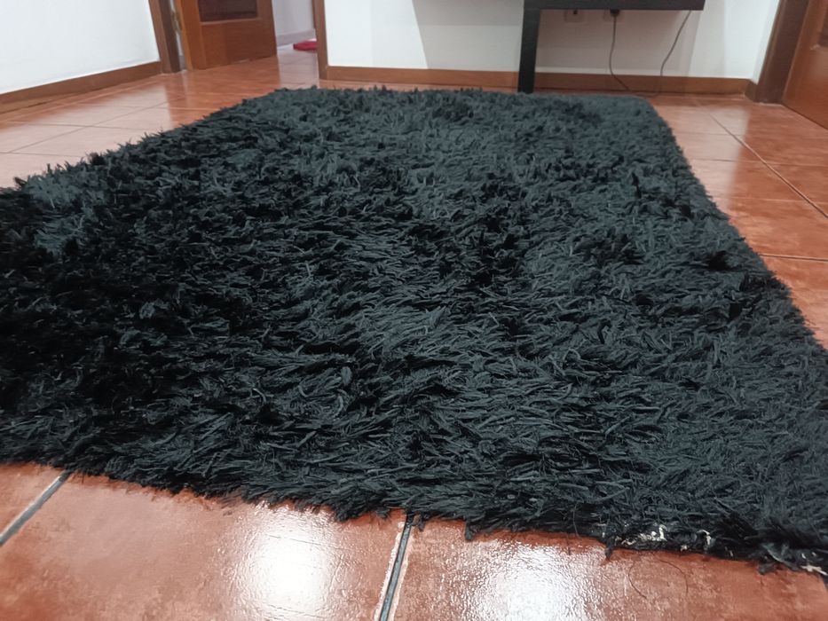 Carpete preto hall / sala