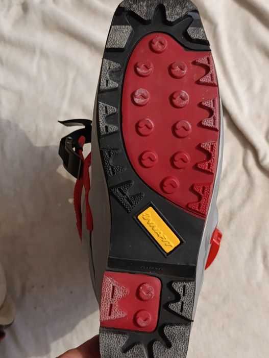 Ботинки лыжные Ynafit