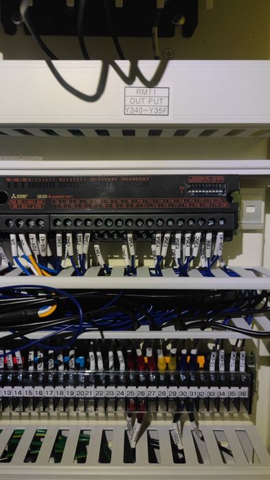 NOWY moduł Melsec UNIT CClink Mitsubishi AJ65SBTB1-32T1 AJ65SBTB1-32D1