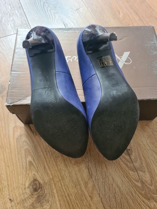 Niebieskie czółenka - szpilki r.37,5