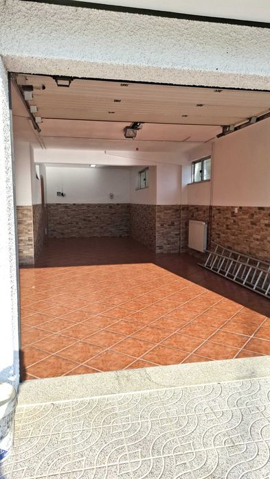 Moradia T4 independente na Lage, concelho de Vila Verde.