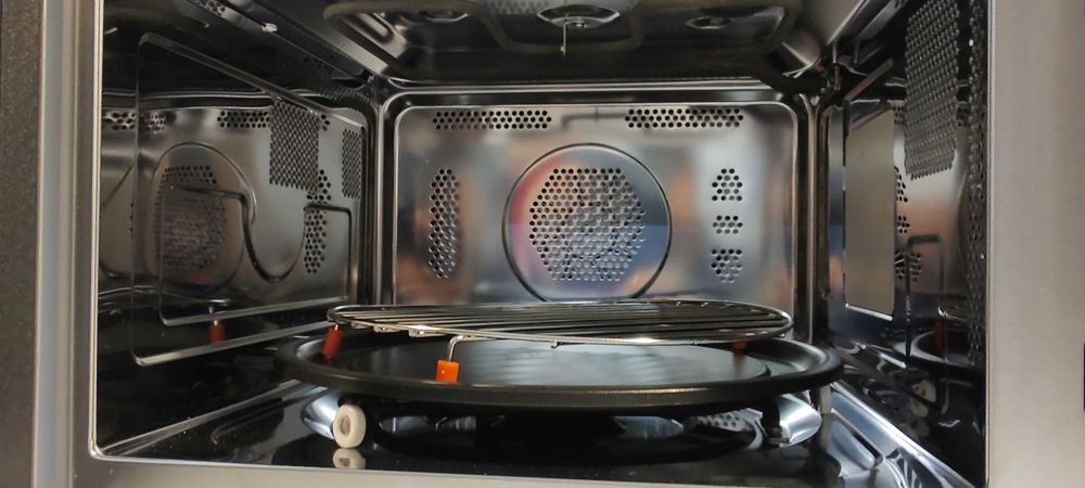 Kuchenka mikrofalowa 25L. Sharp  G-457