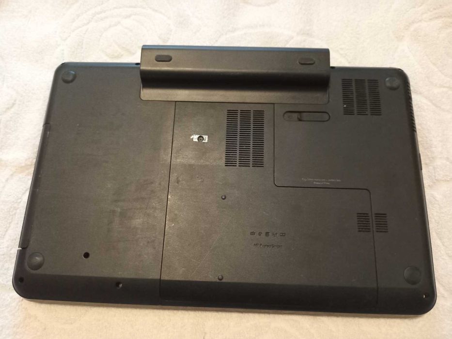 Ноутбук HP Pavilion g7-2277sr под восстановление или на запчасти