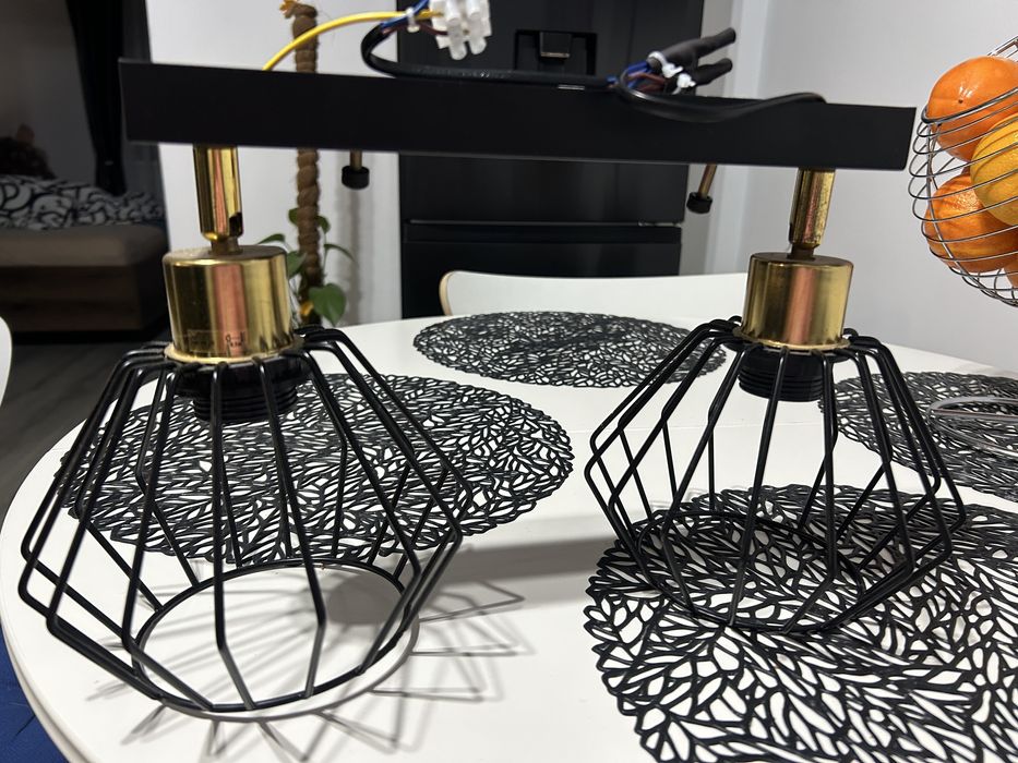 Sprzedam plafon w idealnym stanie, wyślę przez paczkomat.