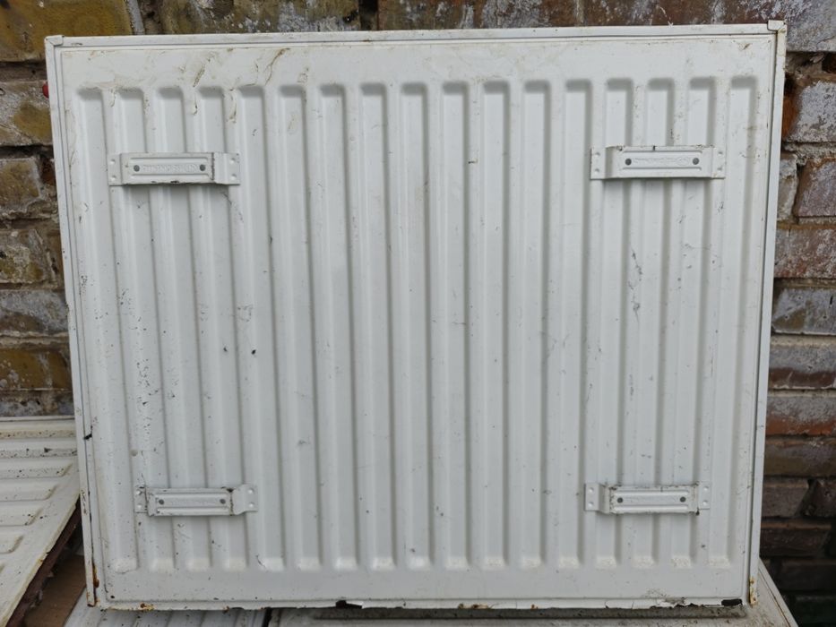 Продаются стальные радиаторы б/у