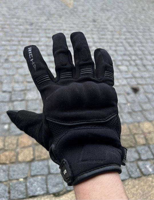 Scooter, capacete e Luvas