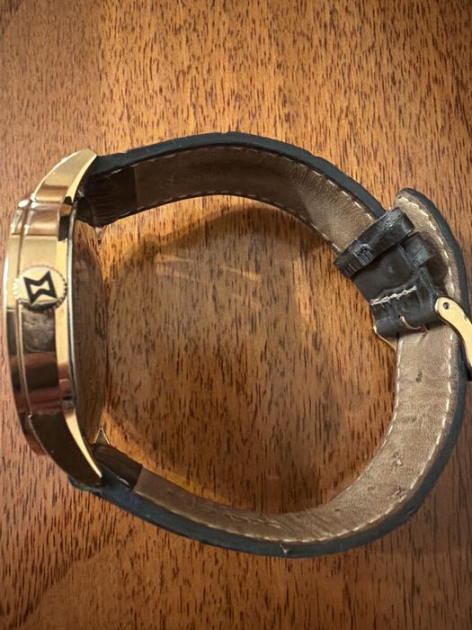 Швейцарские механические часы EDOX