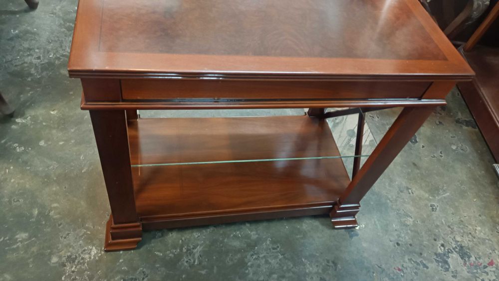 Móvel de apoio/ sala