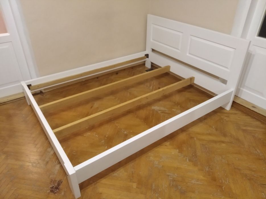 Ліжко двоспальне тумбочка! 2м*1,8м