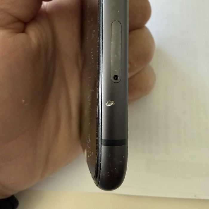 Iphone 11 128gb preto + capa quadlock