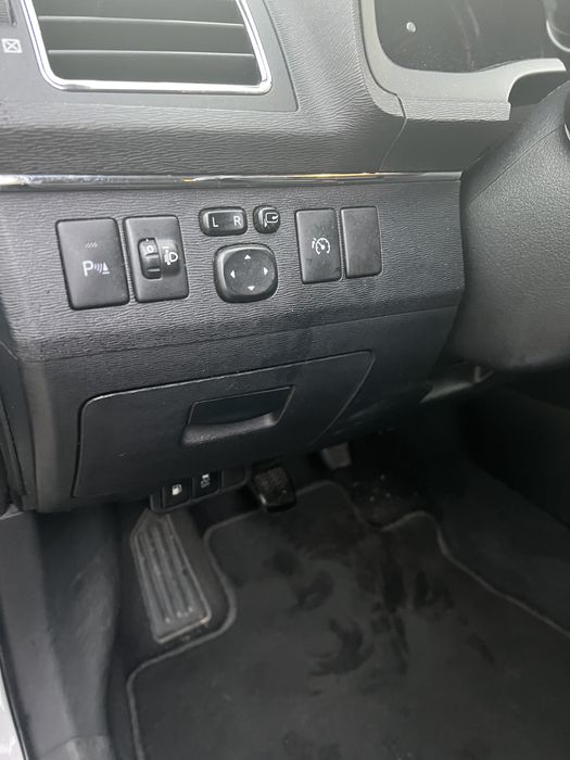 Totyota Avensis SW Luxury GPS disel