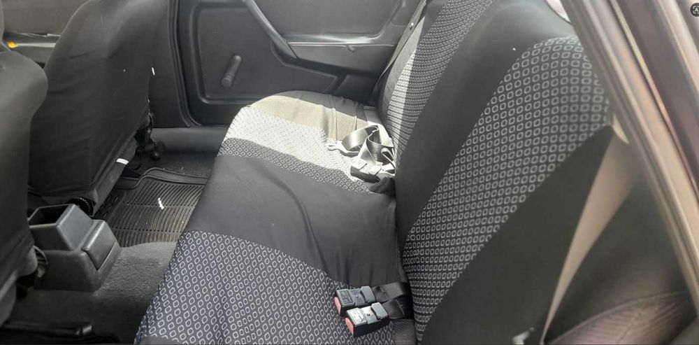 Opel Vectra 1.6i com inspeção e revisão