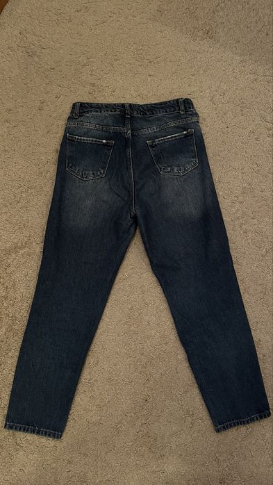 Сині джинси моми ( mom) незамінна класика у гардеробі!