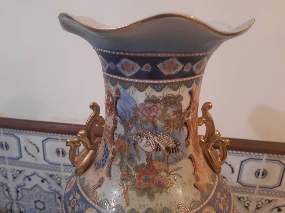 Jarrao porcelana chinesa, altura 60cm, pintado à mão, como novo