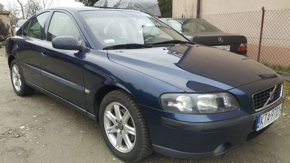 Volvo S60 2.4 R5 140PS Zero Rdzy Niezawodne Auto Tylko 212Tyskm Stan Wzorowy