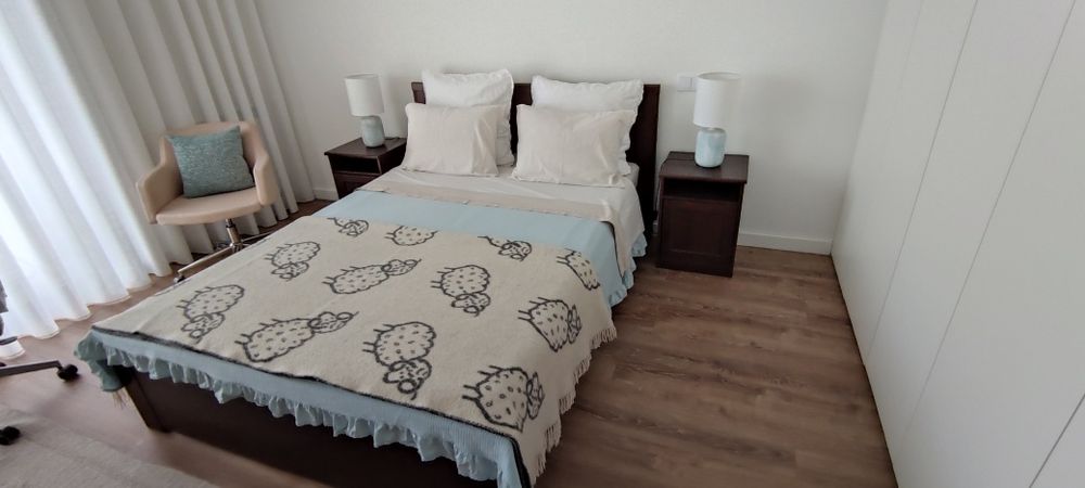 Cama ikea brusali + mesinhas songsand
