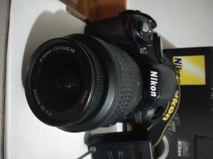 Nikon D3100 + objectiva AF-S DX 18-55mm f/3.5-5.6GII